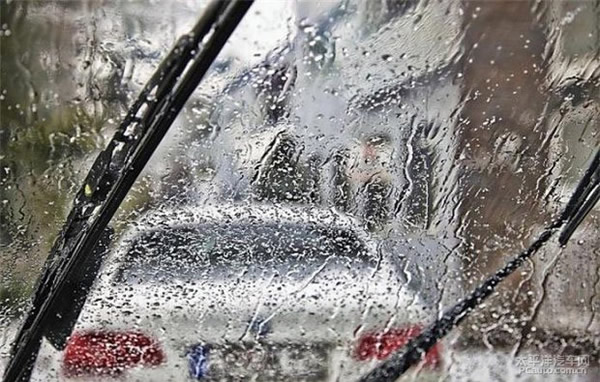 科目二、科目三遇到下雨天應(yīng)該怎樣做？考試順利會(huì)通過