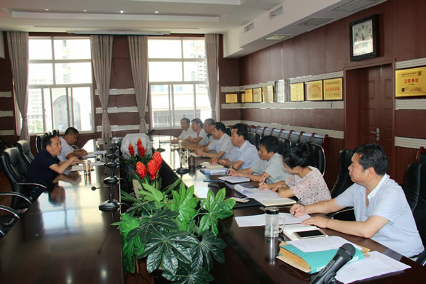 隴運(yùn)集團(tuán)公司黨委召開加強(qiáng)黨風(fēng)廉政建設(shè),全面從嚴(yán)治黨落實(shí)主體責(zé)任專題會議