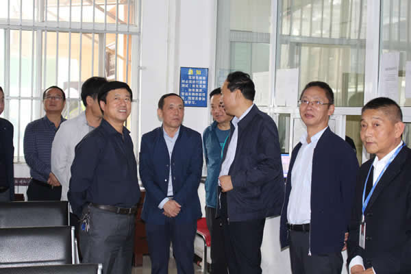 市安委辦主任、安監(jiān)局局長李永宏一行到隴運集團公司檢查指導工作