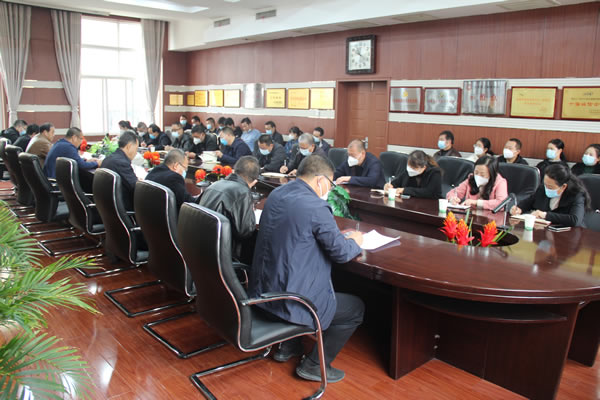 隴運集團公司黨委召開學(xué)習(xí)貫徹黨的二十大精神專題研討交流會(二)