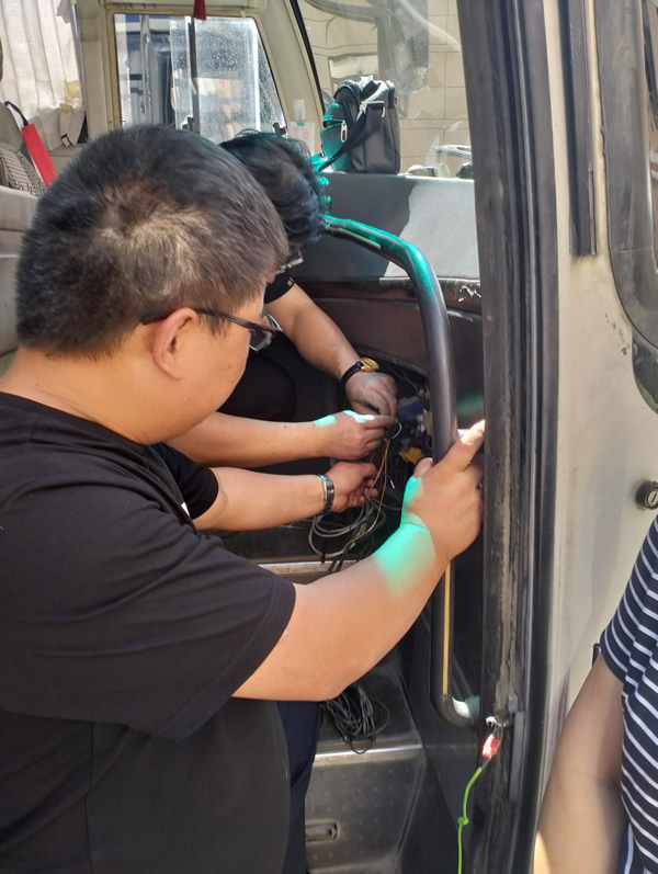 【三抓三促進(jìn)行時】隴運(yùn)集團(tuán)成縣客運(yùn)公司扎實(shí)開展“兩客一?！避囕v動態(tài)監(jiān)控專項(xiàng)整治工作