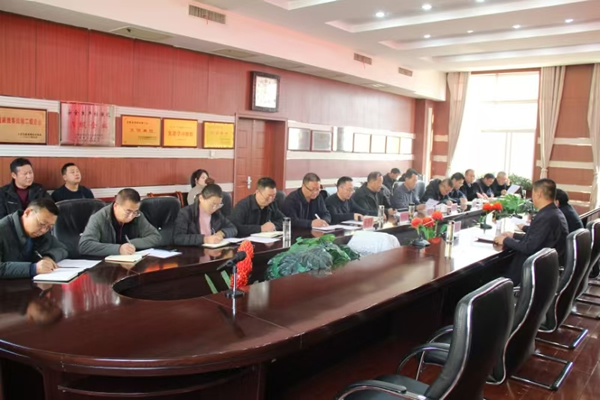 市政府國(guó)資委黨委巡學(xué)旁聽(tīng)組巡聽(tīng)隴運(yùn)集團(tuán)公司黨委理論學(xué)習(xí)中心組學(xué)習(xí)會(huì)議