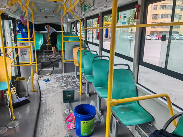 隴南市隴運集團公司全面提升公交服務(wù)